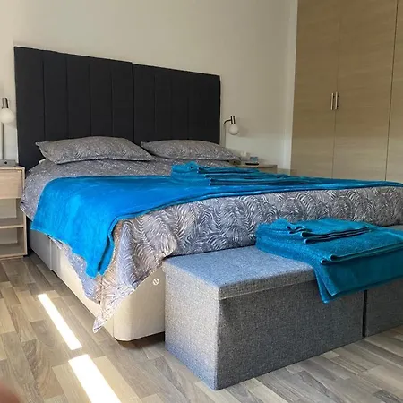 Gorgeous 1 Bedroom Close To Town Centre Апартаменты