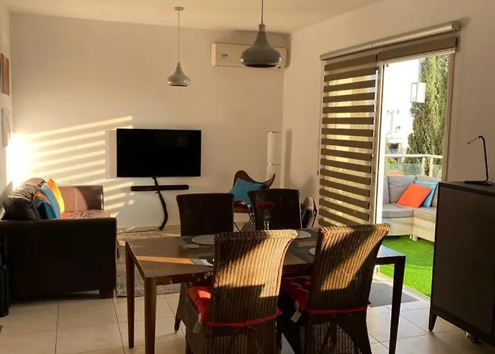 Gorgeous 1 Bedroom Close To Town Centre * リマソール