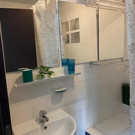 Apartamento Gorgeous 1 Bedroom Close To Town Centre